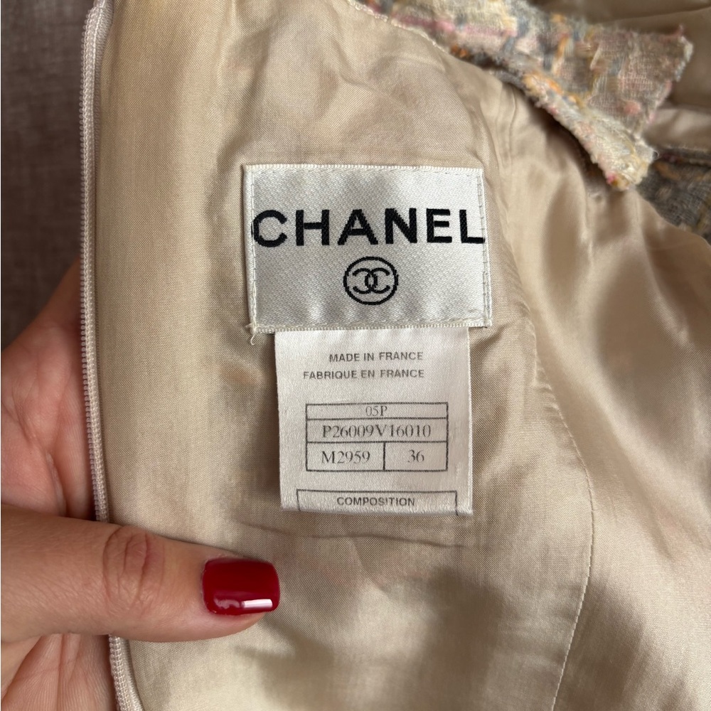Authentic CHANEL Classic tweed sleeveless dress size 36 - Picture 13 of 16